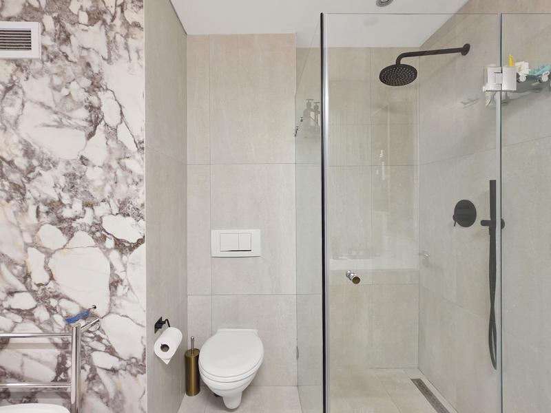 2 Bedroom Property for Sale in Camps Bay Western Cape